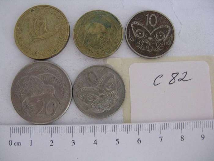 NEW ZEALAND COMBO. 5 UNITS.