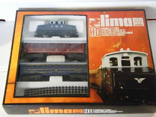 Lima HO gauge Electric Train starter kit in original box, never been played with