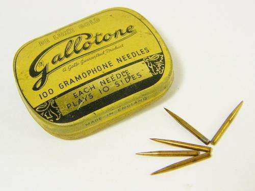 Gallotone gramophone needle tin with a few needles - as per photo