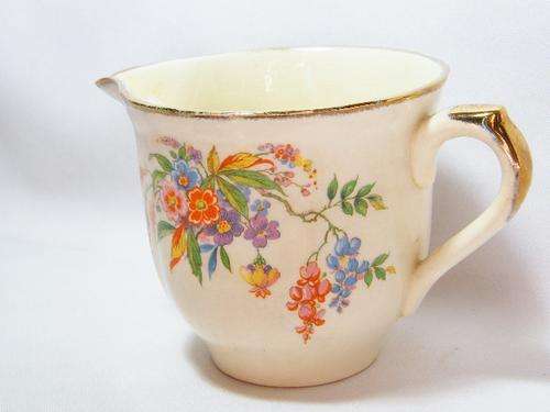 Vintage Alfred Meakin porcelain milk jug - as per photo