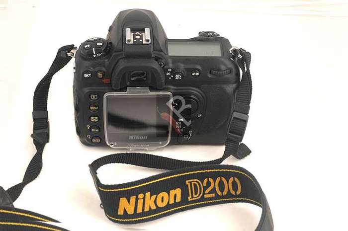 Nikon D200 digital camera body only