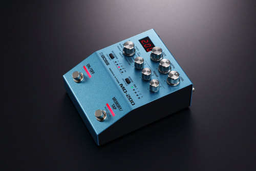 BOSS MD-200 MODULATION WITH 12 MODES AND MIDI