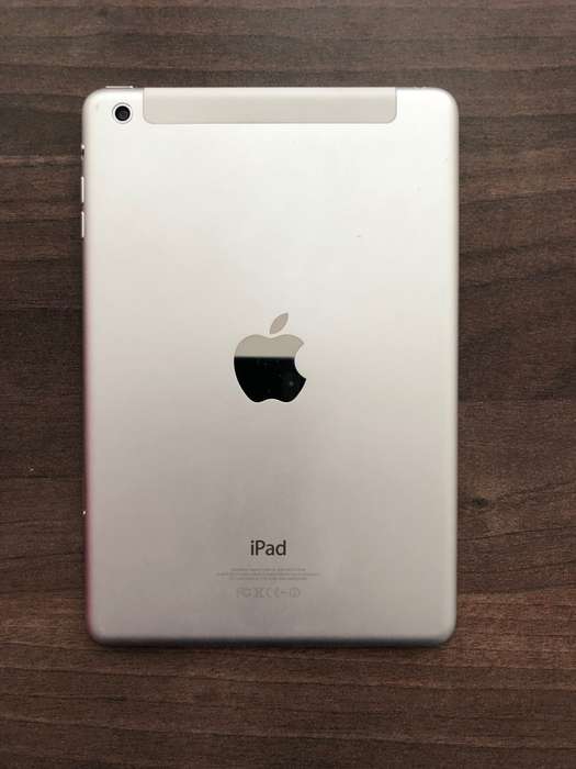 BARGAN DEAL - iPad Mini - WiFi + 4G Cellular - 16GB White and Silver
