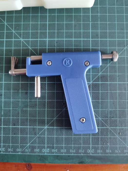 Ear piercing gun Missing pen and mirror