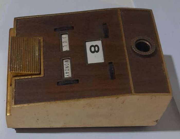 PZ-500 Piezo-electric desk gas lighter