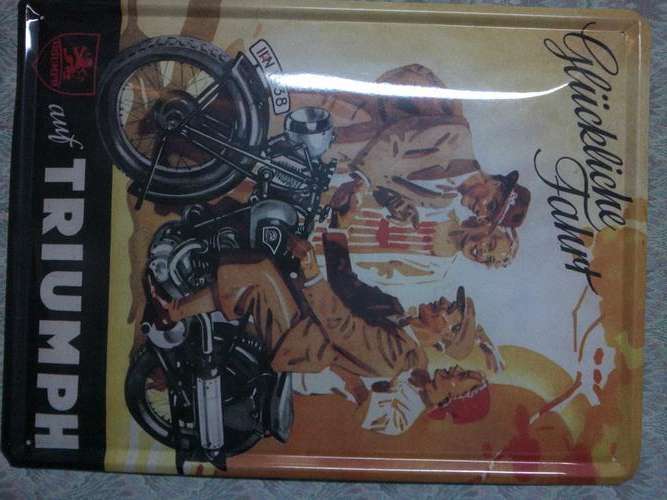 Triumph sign - Ideal for the collector - Great for your Bar!
