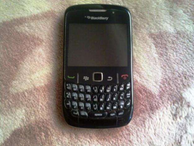 Blackberry 8520 (2 months old)