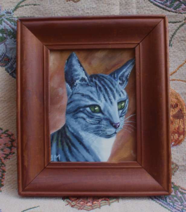 Original kitty portrait `Scratchy` in chunky natural wood frame.