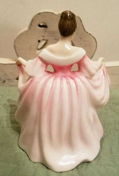 Royal Doulton Sara HN3219
