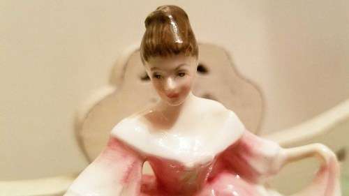 Royal Doulton Sara HN3219
