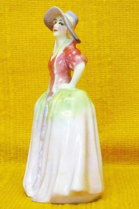 ROYAL DOULTON "Patricia" MINIATURE Lady FIGURE, M7 1932-45