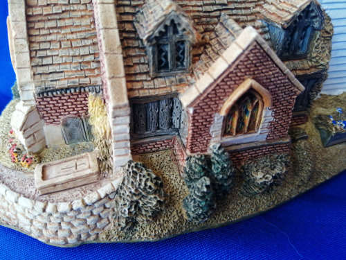 Lilliput Lane Greenstead Church #