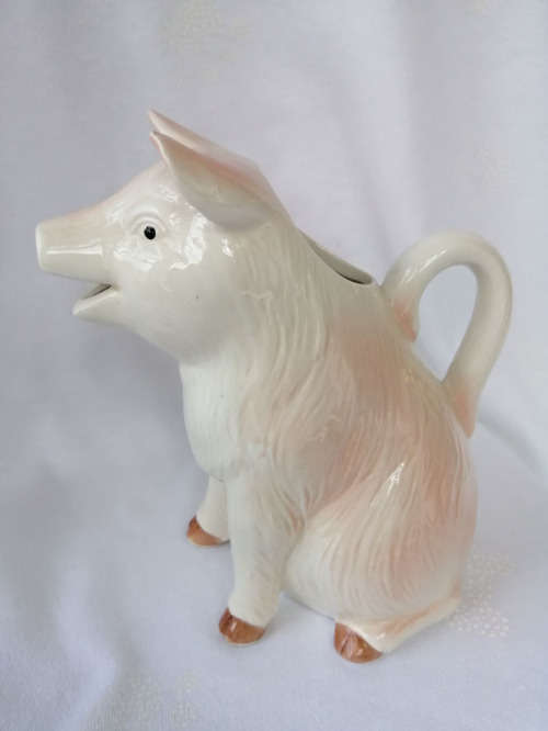 Leonardo Pink Pig Milk Jug