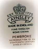 Aynsley Pembroke - Gold  Vase Bone China White