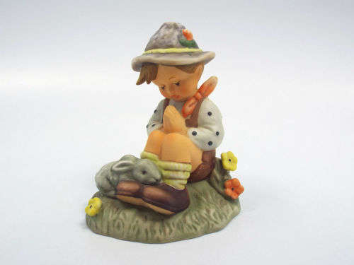 Berta Hummel Goebel Figurine BH55 Nature`s Prayer 1997