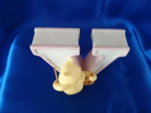 Disney Classic Winnie the Pooh Piglet Alphabet Letter V Wall Nursery Decor Pooh