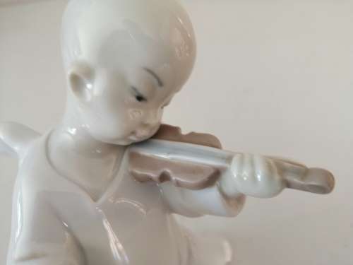 Vintage Lladro 4536 Asian Angel Boy Violin 1971-1974 Retired.