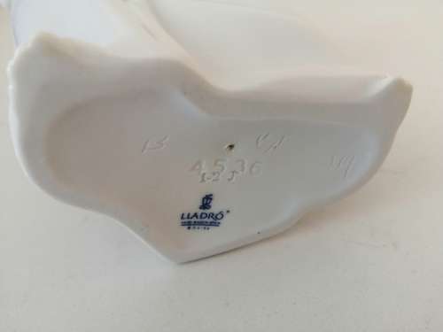 Vintage Lladro 4536 Asian Angel Boy Violin 1971-1974 Retired.