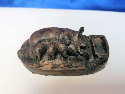 Rare Vintage Hand Craft Figurine Mother Pig and her Four Piglets./Collectible/North Light #