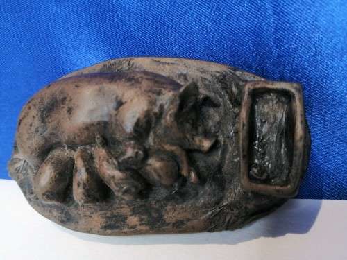 Rare Vintage Hand Craft Figurine Mother Pig and her Four Piglets./Collectible/North Light #