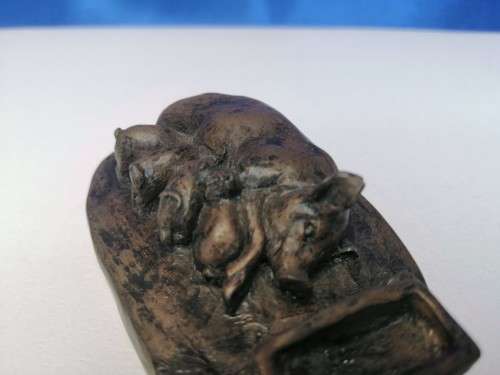 Rare Vintage Hand Craft Figurine Mother Pig and her Four Piglets./Collectible/North Light #