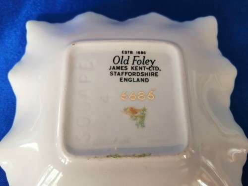 Old Foley James Kent Peti Point dish