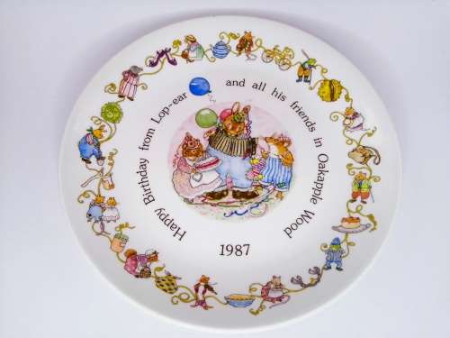 Wedgwood Happy Birthday 1987 Plate Lop-ear Oakapple Wood