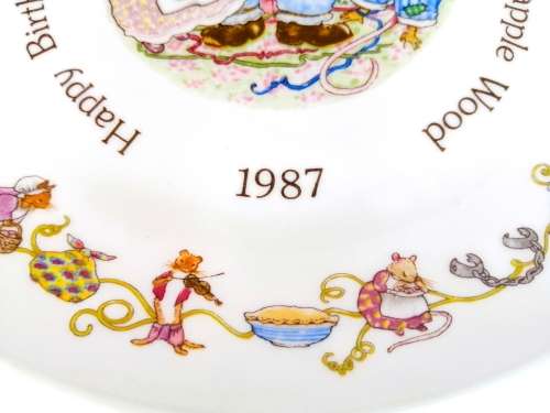 Wedgwood Happy Birthday 1987 Plate Lop-ear Oakapple Wood