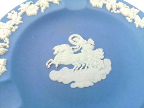 WEDGWOOD BLUE JASPER ROUND TRAY #