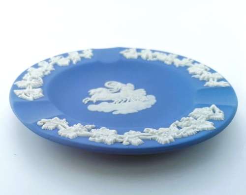 WEDGWOOD BLUE JASPER ROUND TRAY #