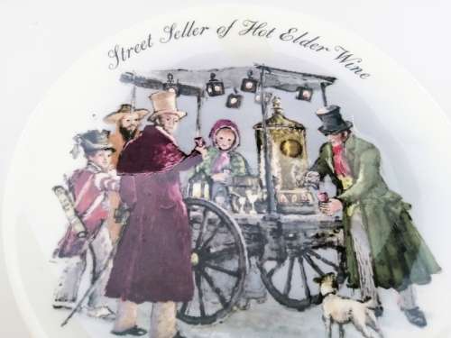 Stunning Wedgwood The Street Sellers of London Plate ` Seller of the hot elder wine `1986