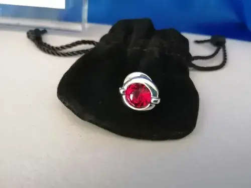 Swarovski Crystal Event Pin 2003 Rhodium Red Aantonio