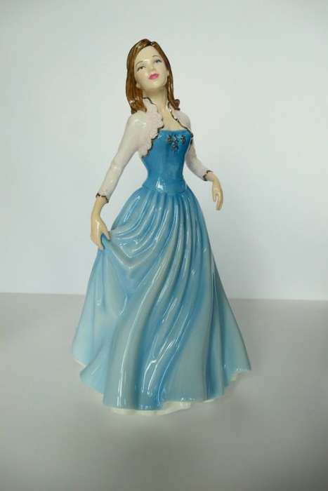 ROYAL DOULTON PRETTY LADIES LUCETTE HN 4728 HN4728
