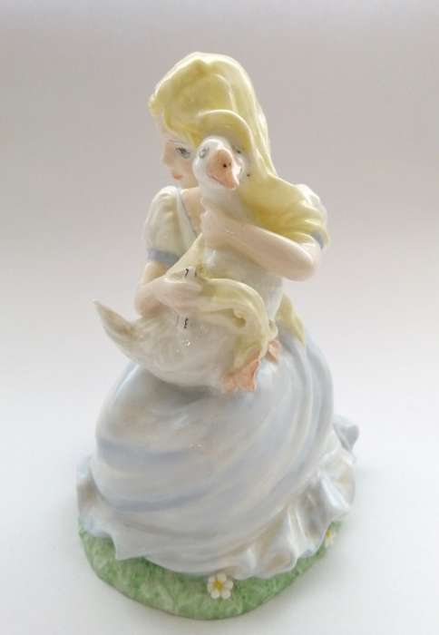 Coalport Bone China Debutante Lady Figurine KIMBERLEY