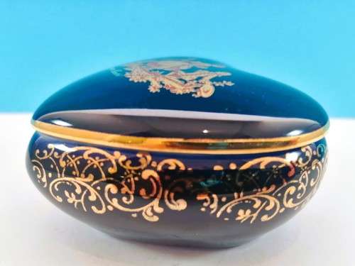 Limoges France La Reine Castel Cobalt Blue and 22k Gold Trinket box