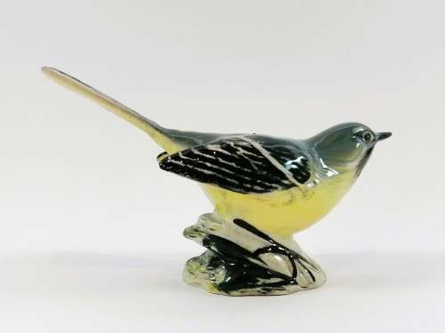 Beswick Grey Wagtail Garden Bird Model 1041