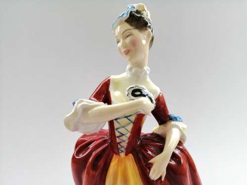 Masquerade HN2259  Royal Doulton Figurine