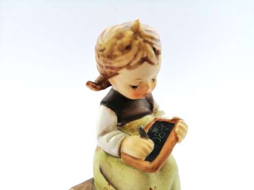 Goebel Hummel Figurine, Busy student