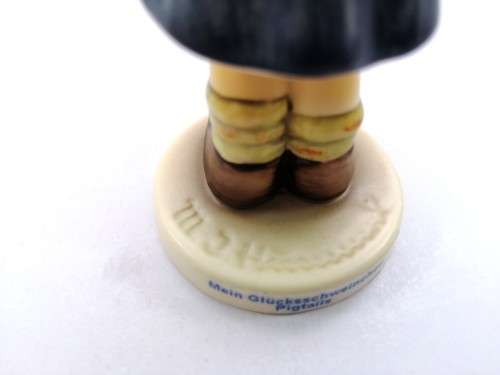 Goebel Hummel Figurine, Pigtails