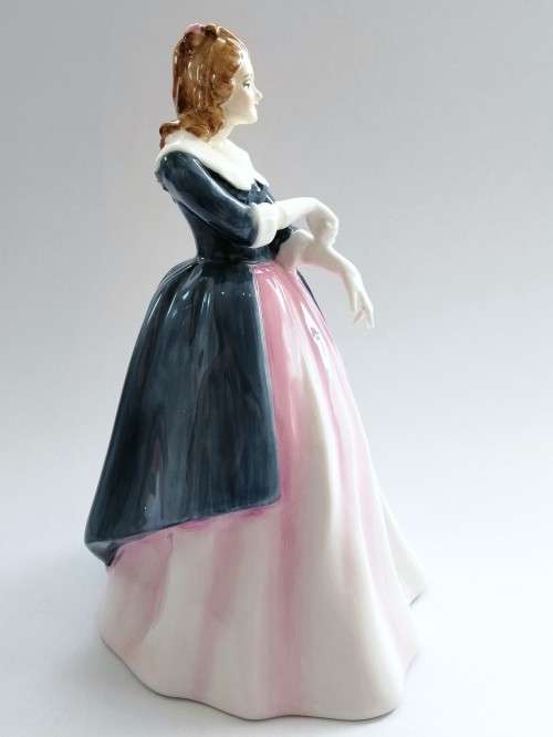 Royal Doulton Bone China Figurine Maxine Modelled By Adrian Hughes 1988 HN3199