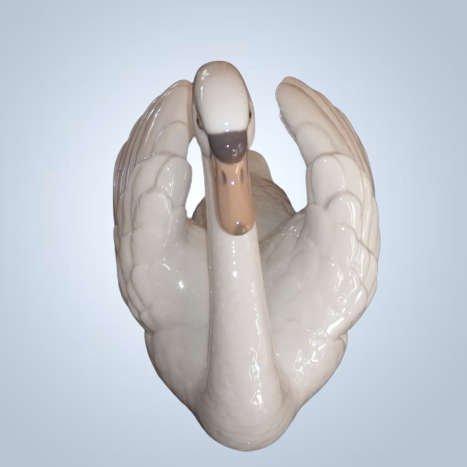 Lladro Swan Wings Spread Figurine Sculpture C1983 Retired