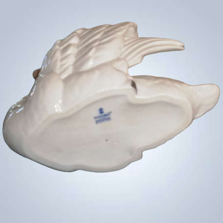 Lladro Swan Wings Spread Figurine Sculpture C1983 Retired