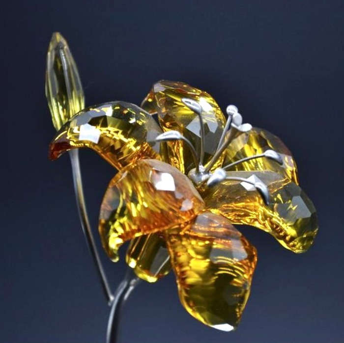 Swarovski Crystal Paradise Flowers  Dillia Topaz