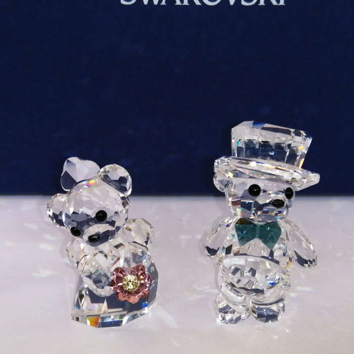 Swarovski Crystal Retired Kris Bear Bride and Groom