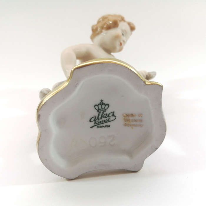 West German Alka Kunst Figurine Depicting a Putto with Lamb