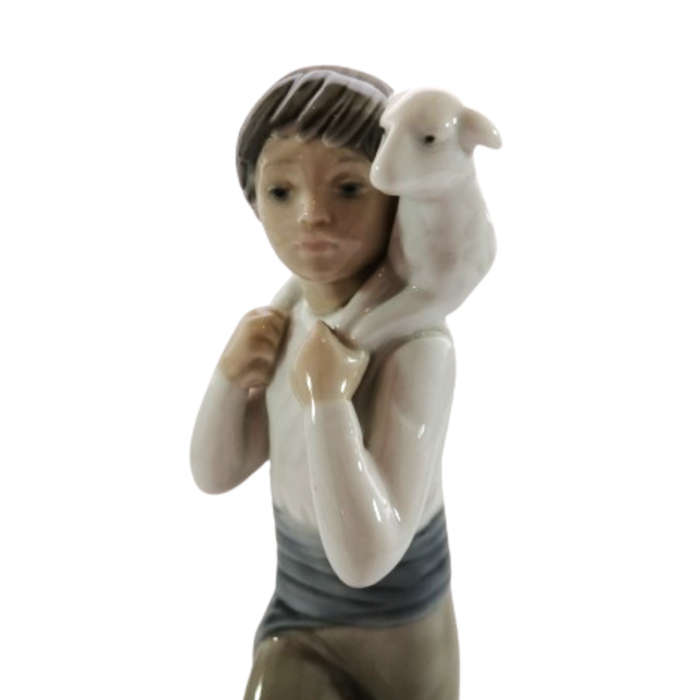 Nao Boy with a Lamb on his Shoulders 2919