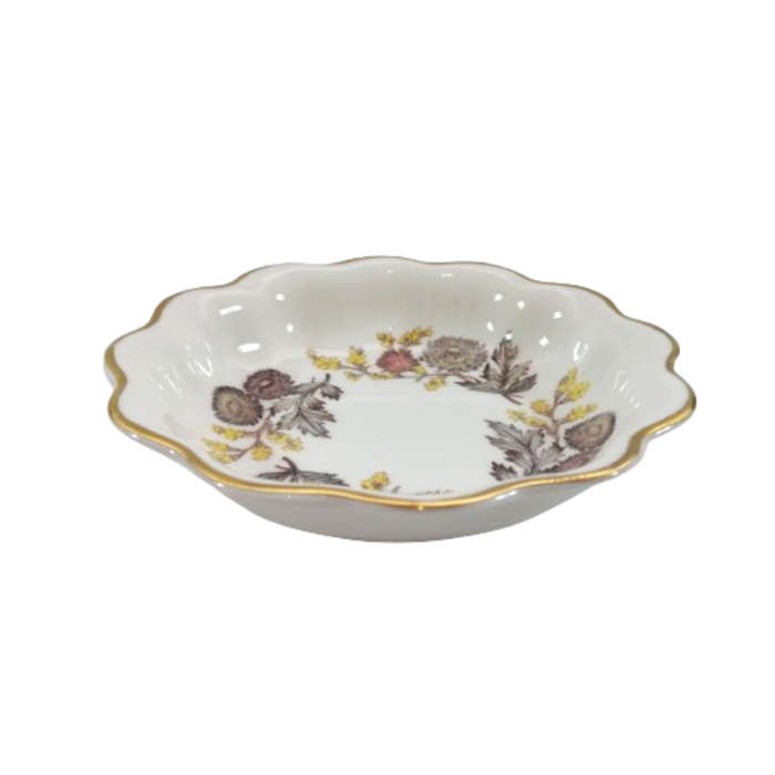 Wedgwood  Lichfield Scalloped Dish