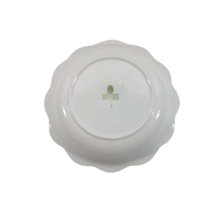 Wedgwood  Lichfield Scalloped Dish