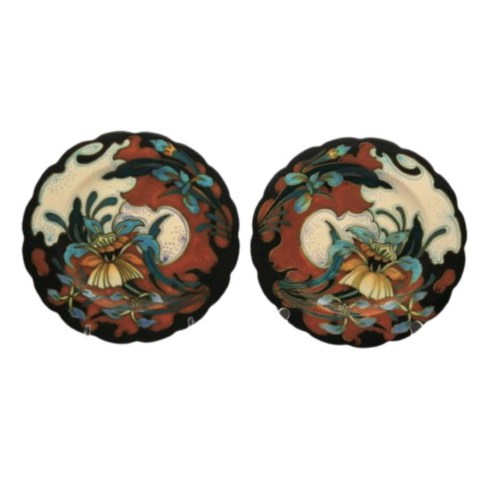 Gouda Pair of Art Deco Wall Plates  500/1983