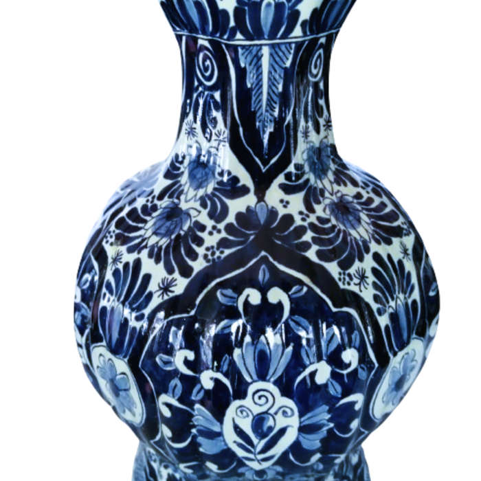 Antique Delft Blue Knobbelvass De Klaauw c.1700 Delft Blue Pottery Vase